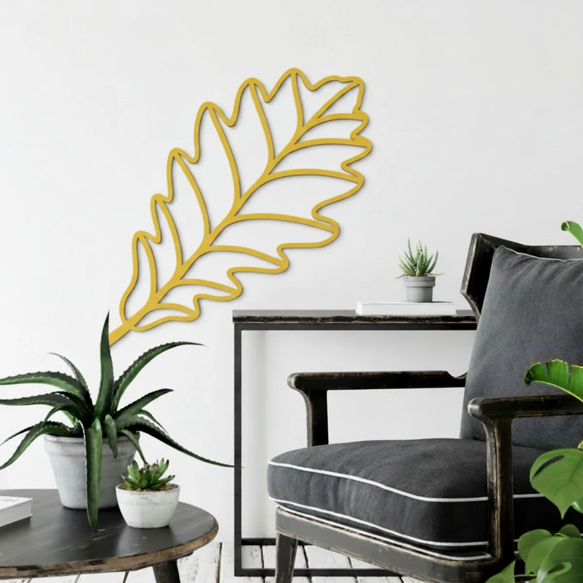 Birch plywood wall decoration - Oak leaf