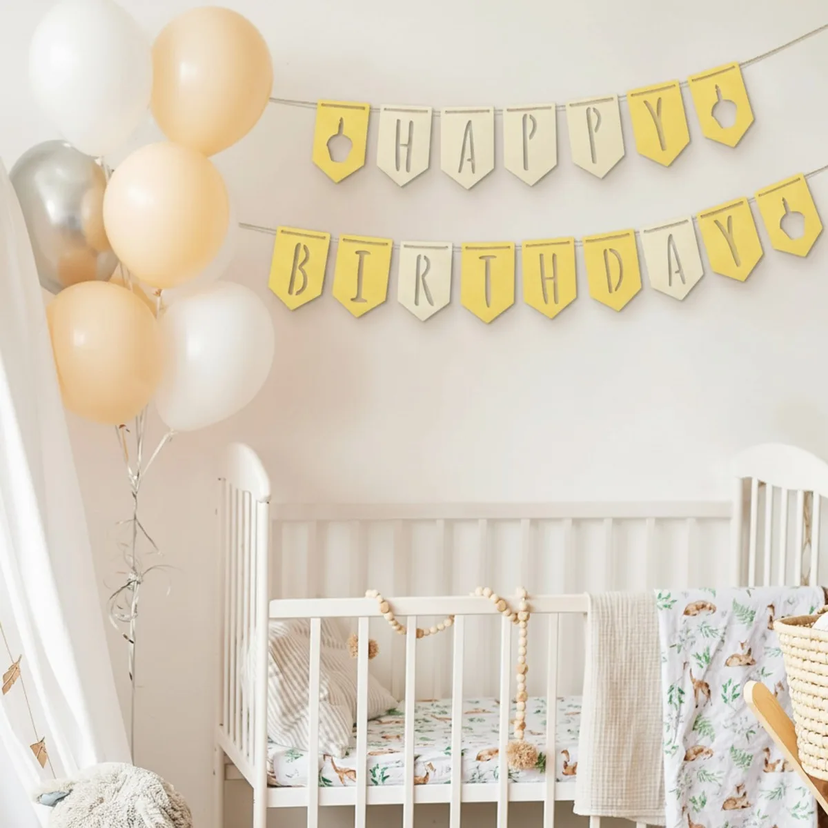 Décoration en bois - Guirlande Happy Birthday - Contreplaqué de bouleau