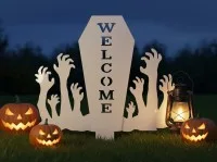 Pancarte Welcome Halloween pour jardin – cercueil avec mains de zombie 60×75 cm