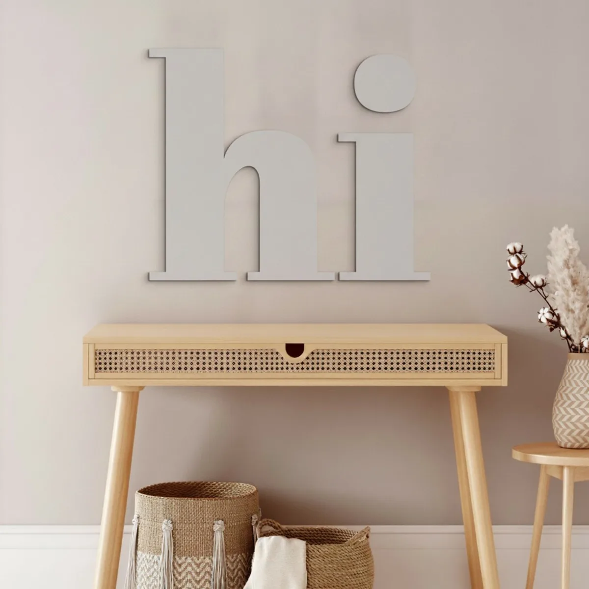Enseigne Hi en contreplaqué de bouleau – déco murale 24x20 cm