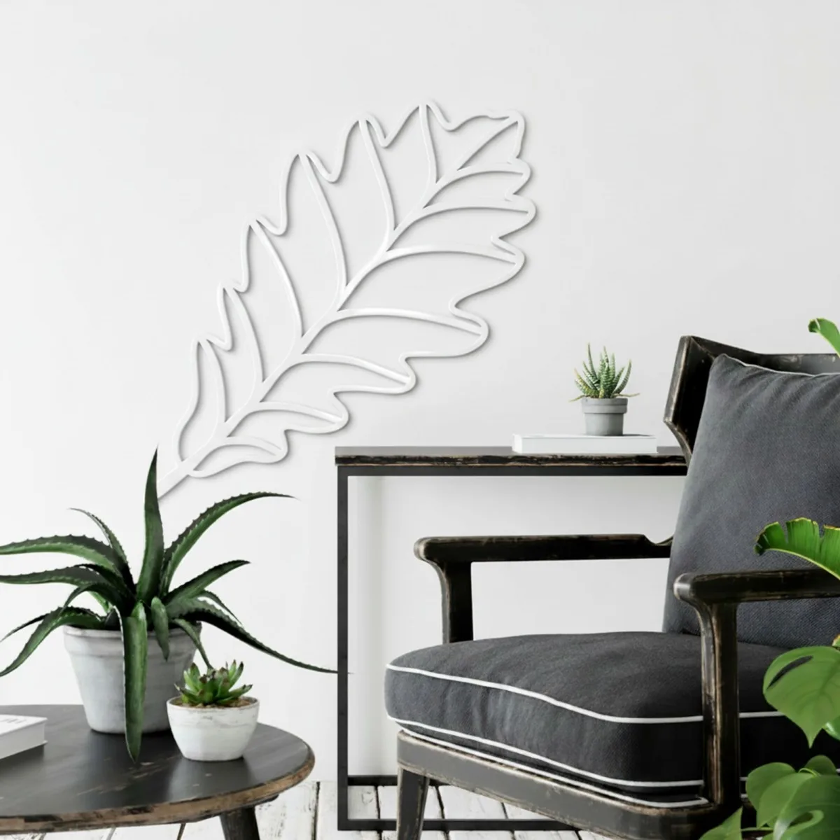 Birch plywood wall decoration - Oak leaf