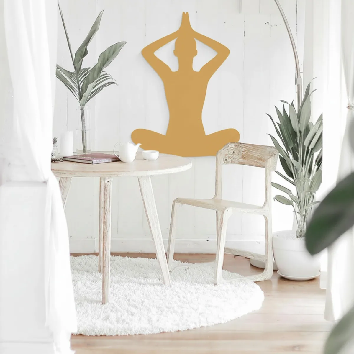 Yoga Sitzende Pose 02 Wanddekoration aus Birken-Sperrholz