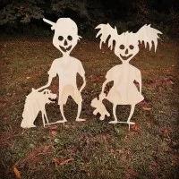 Gruselige Halloween-Kinder Gartenset – Zombie-Junge, Mädchen, Hund & Teddy