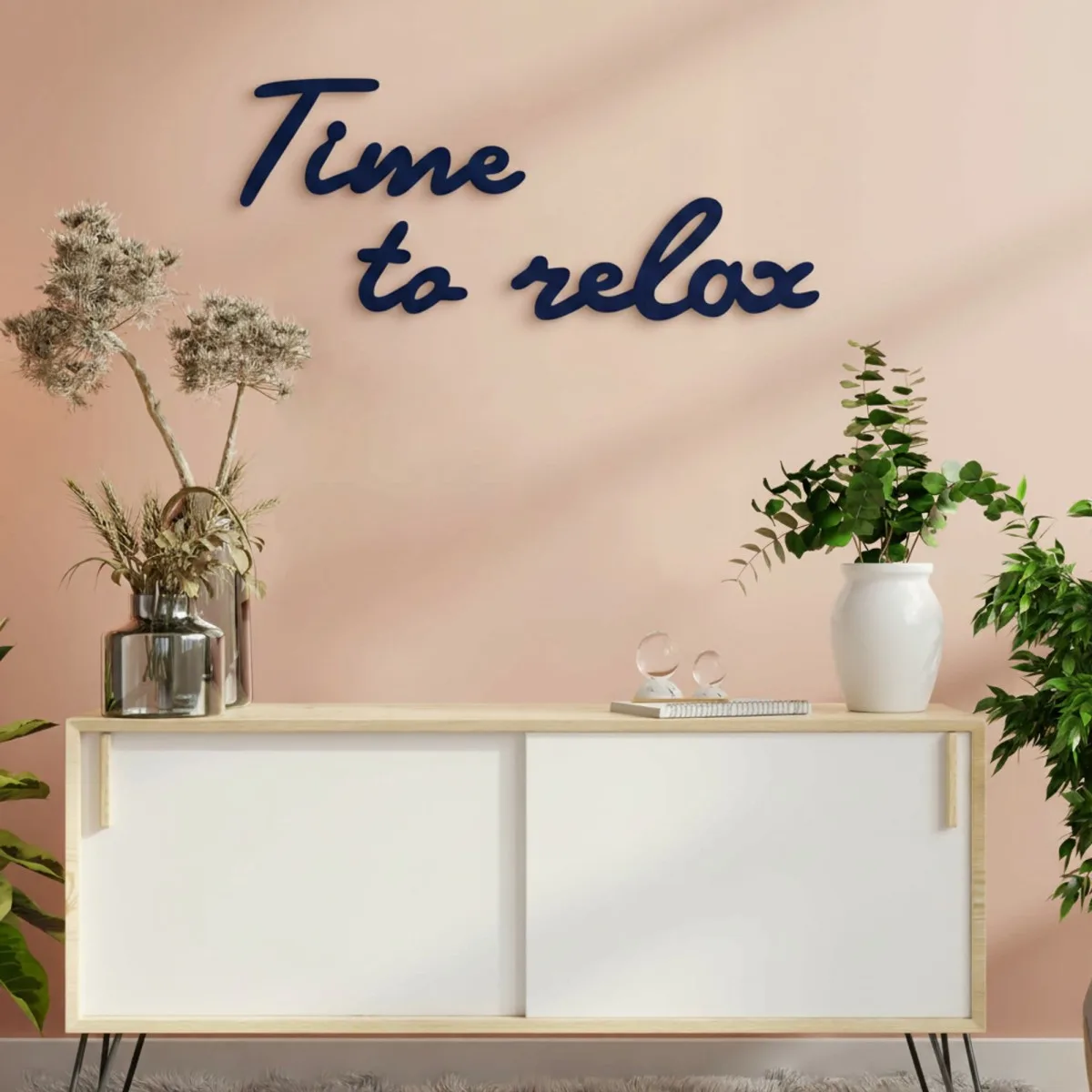 Holzschriftzug „Time to relax“ aus Birken-Sperrholz