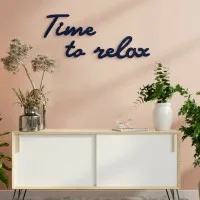 Holzschriftzug „Time to relax“ aus Birken-Sperrholz
