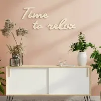 Holzschriftzug „Time to relax“ aus Birken-Sperrholz