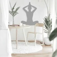 Yoga Sitzende Pose 02 Wanddekoration aus Birken-Sperrholz