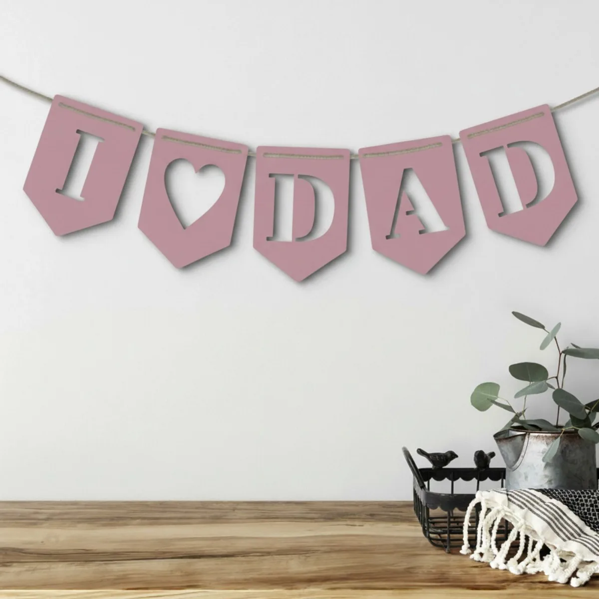 Holz-Girlande „I love Dad“ aus Birken-Sperrholz – 5 Wimpel