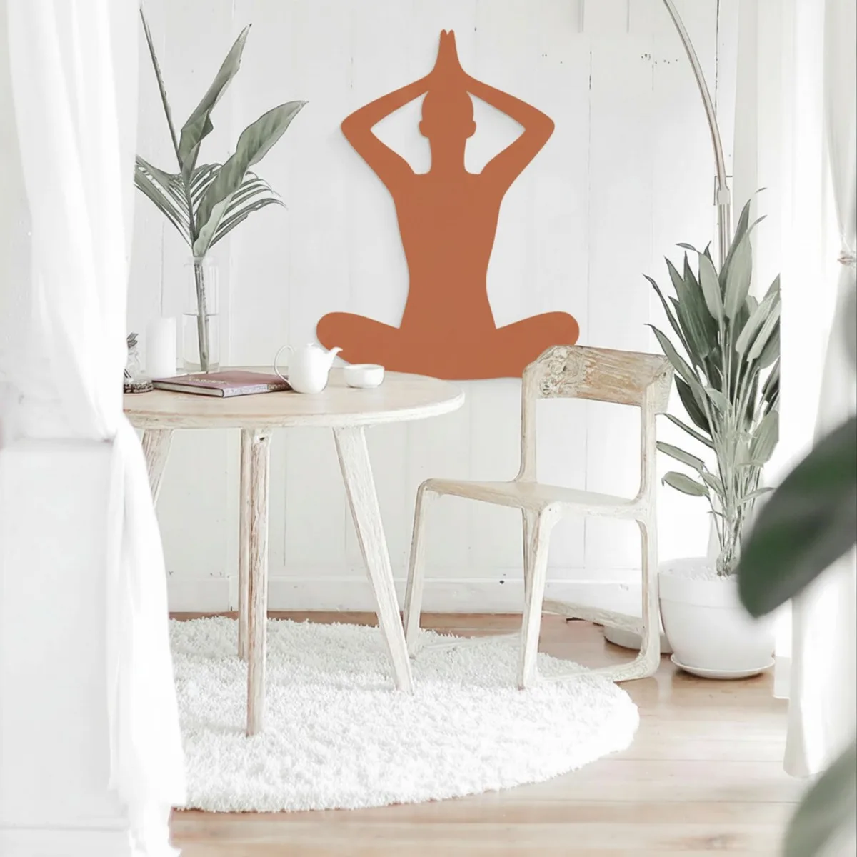 Yoga Sitzende Pose 02 Wanddekoration aus Birken-Sperrholz