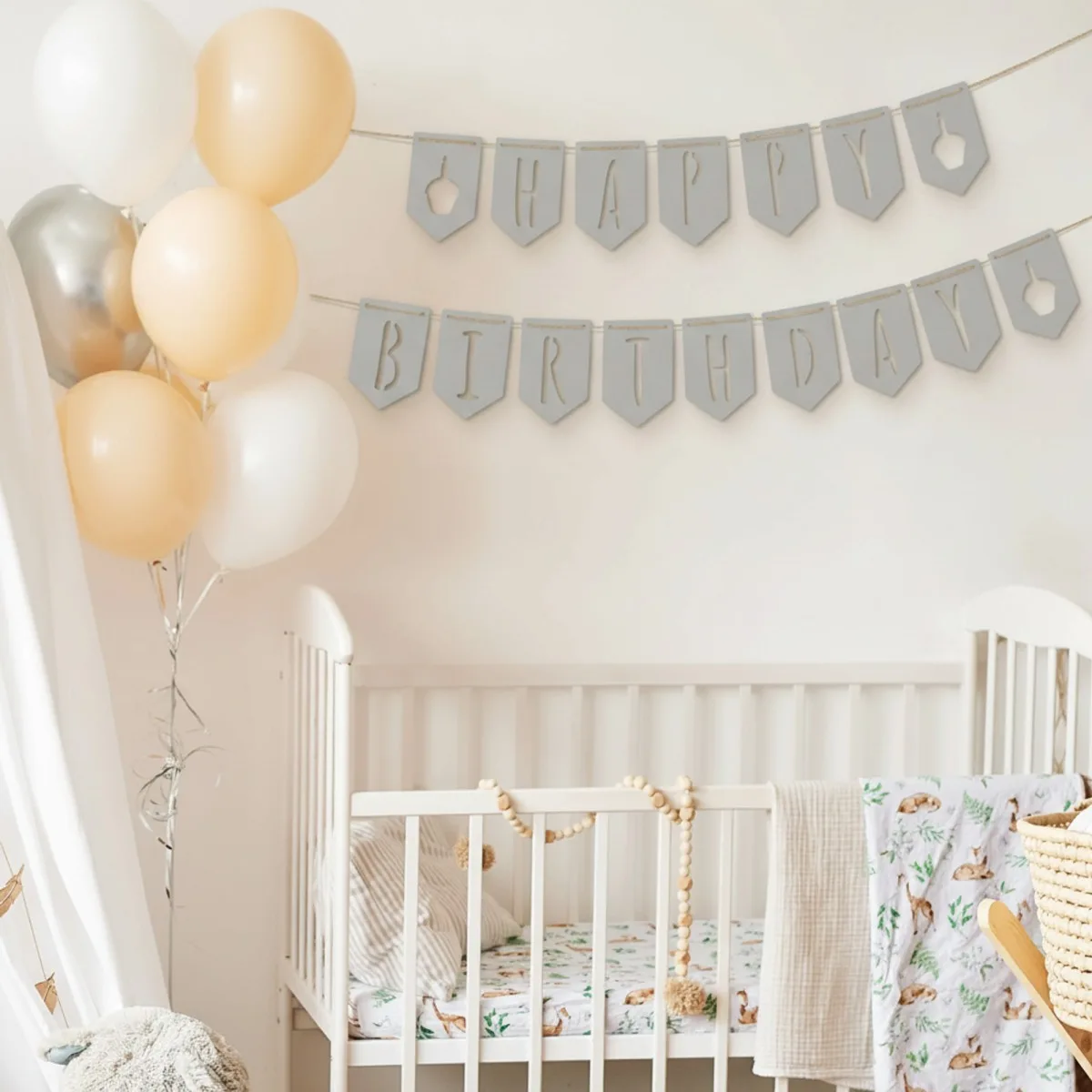 Décoration en bois - Guirlande Happy Birthday - Contreplaqué de bouleau