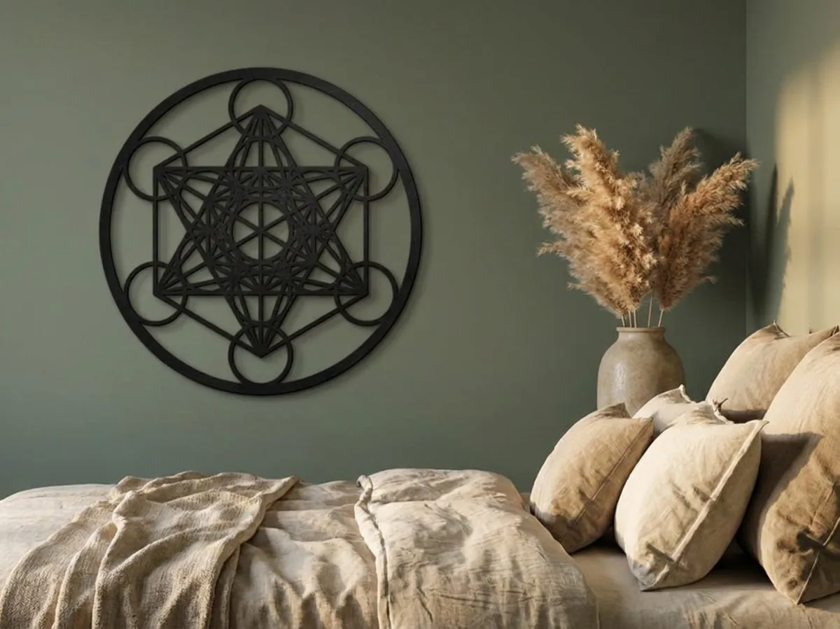 Round plywood decoration - Metatron's Cube
