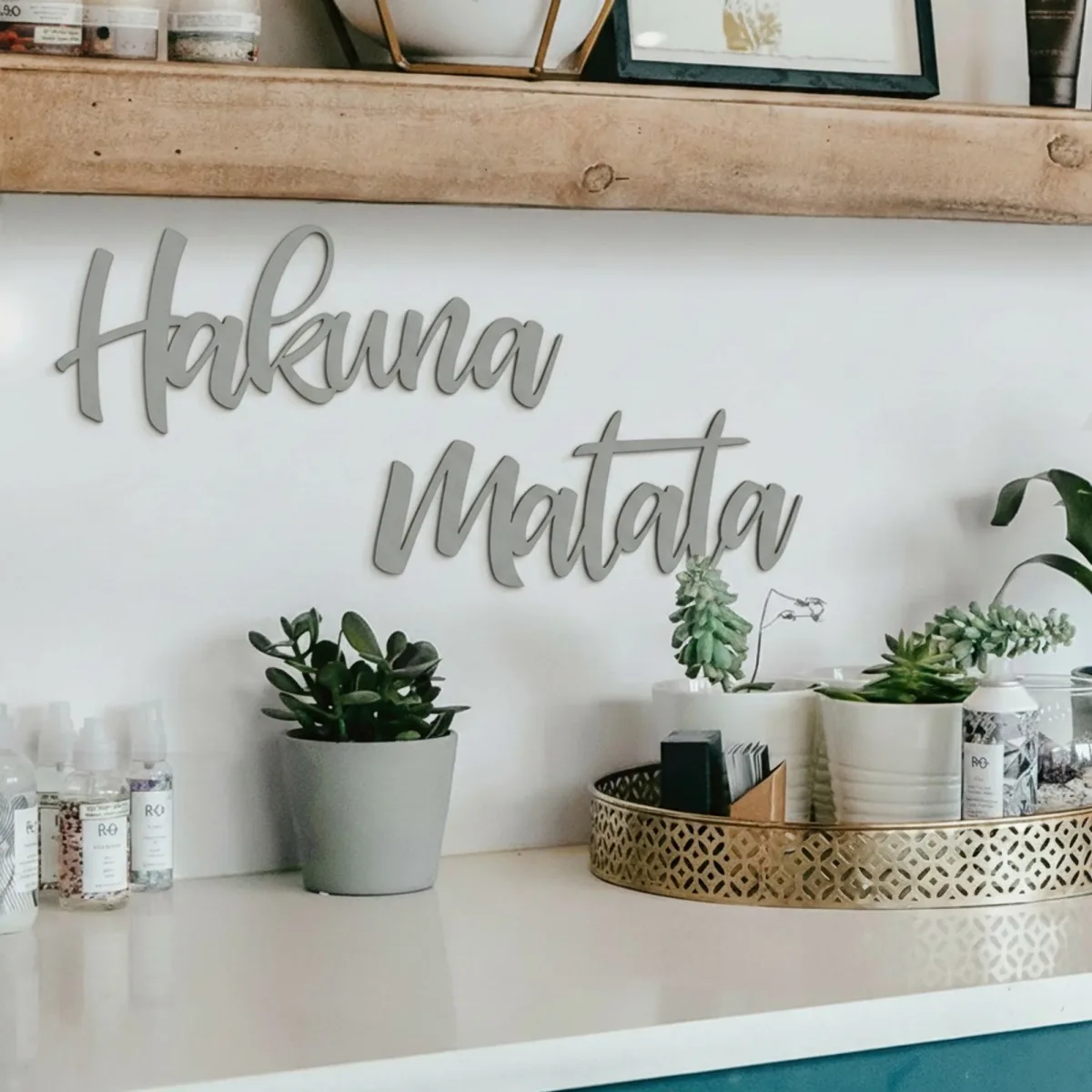 Wandletters „Hakuna Matata“ – berken multiplex (2-delig)